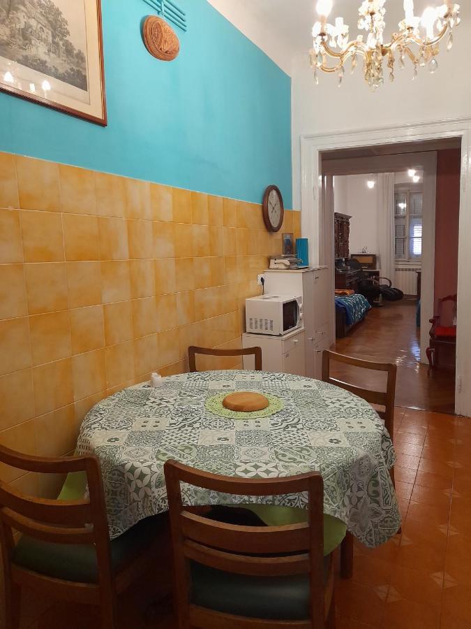 Casa Antica - Historical Apartment In Old City Center Triest Exterior foto