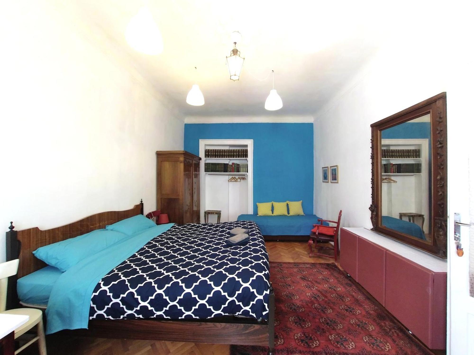 Casa Antica - Historical Apartment In Old City Center Triest Zimmer foto